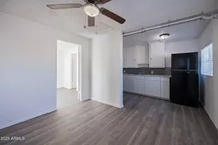 2537 E Willetta St, Phoenix, AZ 85008 - Photo 3