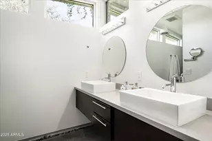 3127 N 60th St, Phoenix, AZ 85018 - Photo 17