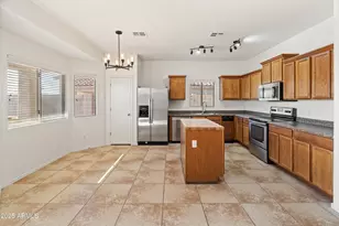 35903 W Velazquez Dr, Maricopa, AZ 85138 - Photo 9