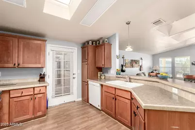 3301 S Goldfield Road #2122, Apache Junction, AZ 85119 - Photo 17