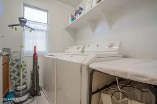 3814 S 58th Dr, Phoenix, AZ 85043 - Photo 13