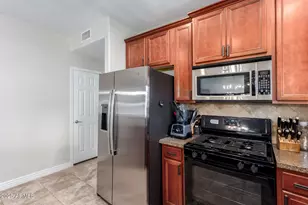 5450 E Deer Valley Dr, Phoenix, AZ 85054 - Photo 7