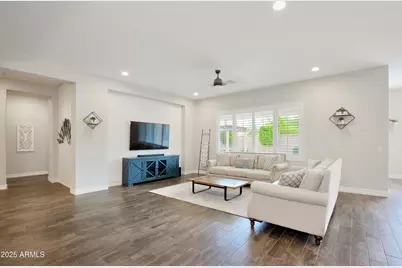 28017 N 99th Drive, Peoria, AZ 85383 - Photo 11