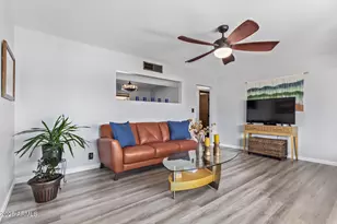 532 N 54th St, Mesa, AZ 85205 - Photo 5