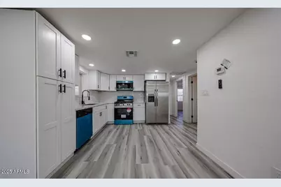 2024 W Hadley Street, Phoenix, AZ 85009 - Photo 3