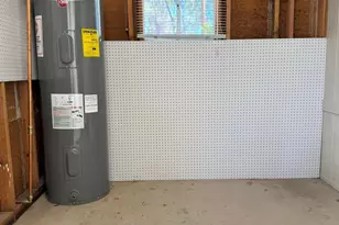 2233 E Behrend Dr, Phoenix, AZ 85024 - Photo 35