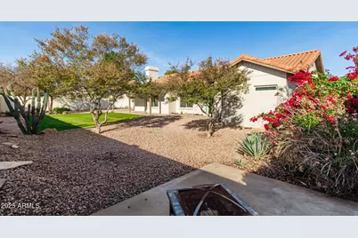 1007 E Secretariat Drive, Tempe, AZ 85284 - Photo 33