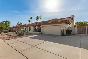 1007 E Secretariat Dr, Tempe, AZ 85284 - Photo 3