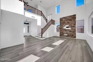 16529 W Saguaro Ln, Surprise, AZ 85388 - Photo 7