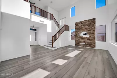 16529 W Saguaro Lane, Surprise, AZ 85388 - Photo 7