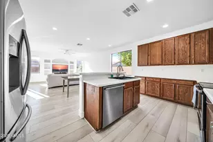 16529 W Saguaro Ln, Surprise, AZ 85388 - Photo 19