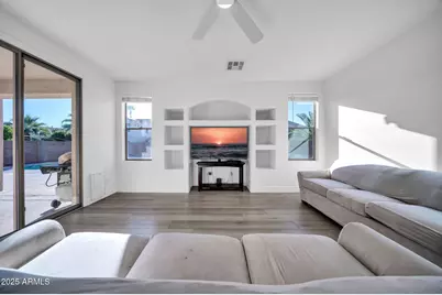 16529 W Saguaro Lane, Surprise, AZ 85388 - Photo 9