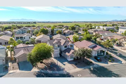 16529 W Saguaro Lane, Surprise, AZ 85388 - Photo 57