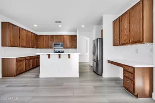 16529 W Saguaro Ln, Surprise, AZ 85388 - Photo 17