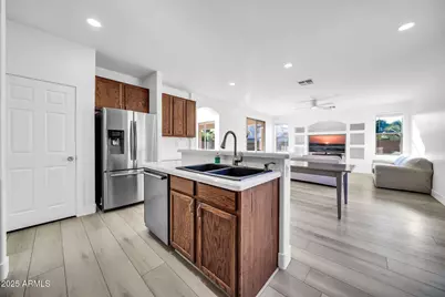 16529 W Saguaro Lane, Surprise, AZ 85388 - Photo 15