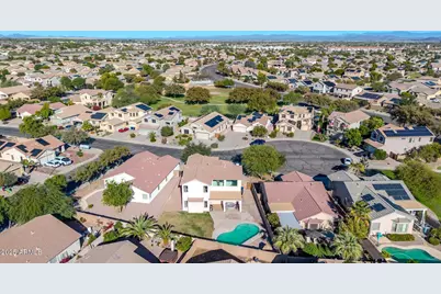 16529 W Saguaro Lane, Surprise, AZ 85388 - Photo 61