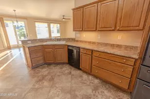16461 W Juniper Ct, Surprise, AZ 85387 - Photo 13