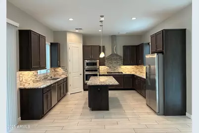 6516 E Michigan Avenue, Phoenix, AZ 85054 - Photo 5