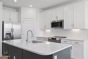 11886 W Burnside Trail, Peoria, AZ 85383 - Photo 5