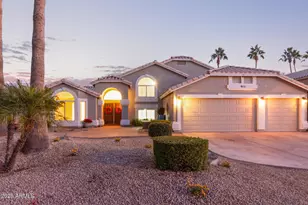 915 W Grand Caymen Dr, Gilbert, AZ 85233 - Photo 1