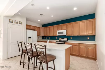 13437 W Chapala Court, Sun City West, AZ 85375 - Photo 15