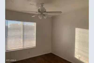 9761 N 68th Lane, Peoria, AZ 85345 - Photo 13