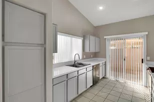 18259 N 11th Dr, Phoenix, AZ 85023 - Photo 13