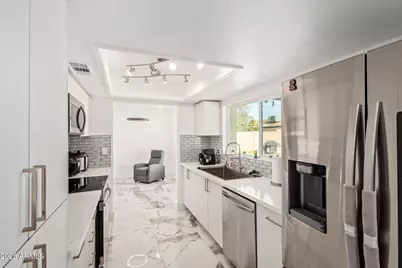 5704 W Purdue Circle, Glendale, AZ 85302 - Photo 13