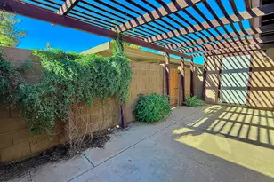 924 S Casitas Dr, Tempe, AZ 85281 - Photo 21