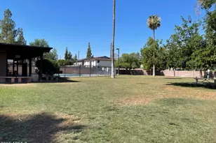 924 S Casitas Dr, Tempe, AZ 85281 - Photo 25