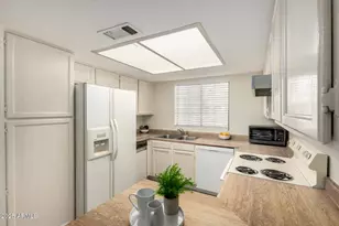 700 E Mesquite Cir, Tempe, AZ 85288 - Photo 7