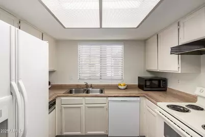 700 E Mesquite Circle #L107, Tempe, AZ 85288 - Photo 9