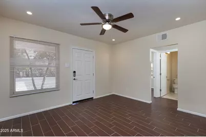 1646 E Indianola Avenue #1, Phoenix, AZ 85016 - Photo 7