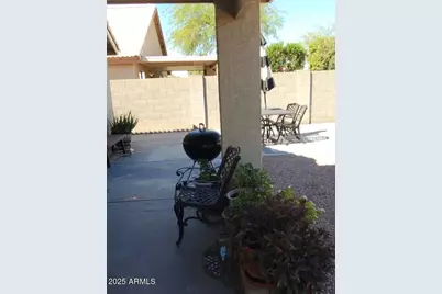 1124 W Nancy Lane, Phoenix, AZ 85041 - Photo 15