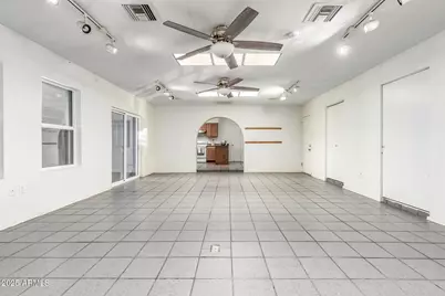 2828 N 72nd Avenue, Phoenix, AZ 85035 - Photo 9