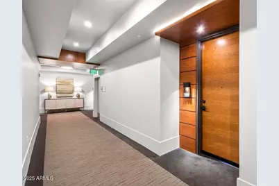 6166 N Scottsdale Road #B2008, Paradise Valley, AZ 85253 - Photo 3