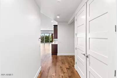 6166 N Scottsdale Road #B2008, Paradise Valley, AZ 85253 - Photo 5