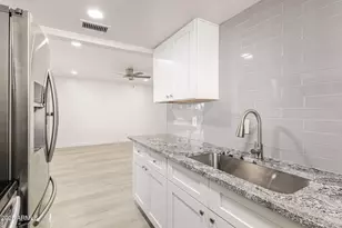 7126 N 19th Ave, Phoenix, AZ 85021 - Photo 15