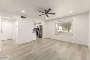 7126 N 19th Ave, Phoenix, AZ 85021 - Photo 11