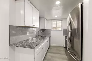 7126 N 19th Ave, Phoenix, AZ 85021 - Photo 17