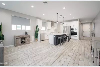 964 N 110th Avenue, Avondale, AZ 85323 - Photo 11