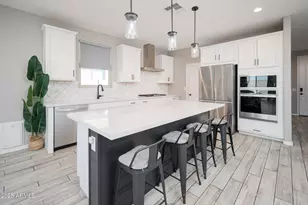 964 N 110th Ave, Avondale, AZ 85323 - Photo 5