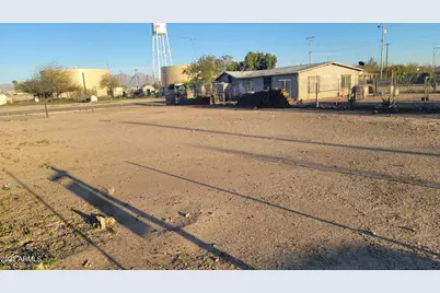 215 N Myers Boulevard #12, Eloy, AZ 85131 - Photo 3