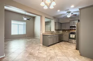 1958 W Busoni Pl, Phoenix, AZ 85023 - Photo 29