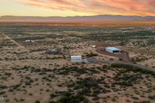 48424 N 520th Ave, Aguila, AZ 85320 - Photo 15