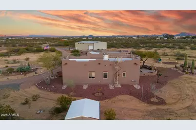 48424 N 520th Avenue, Aguila, AZ 85320 - Photo 9