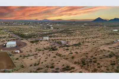 48424 N 520th Avenue, Aguila, AZ 85320 - Photo 17