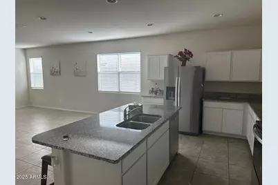 7811 W Riverside Avenue, Phoenix, AZ 85043 - Photo 5