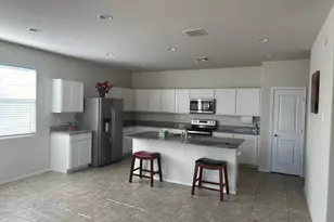 7811 West Riverside Avenue, Phoenix, AZ 85043 - Photo 3