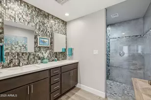 3470 E Paradise Dr, Phoenix, AZ 85028 - Photo 3